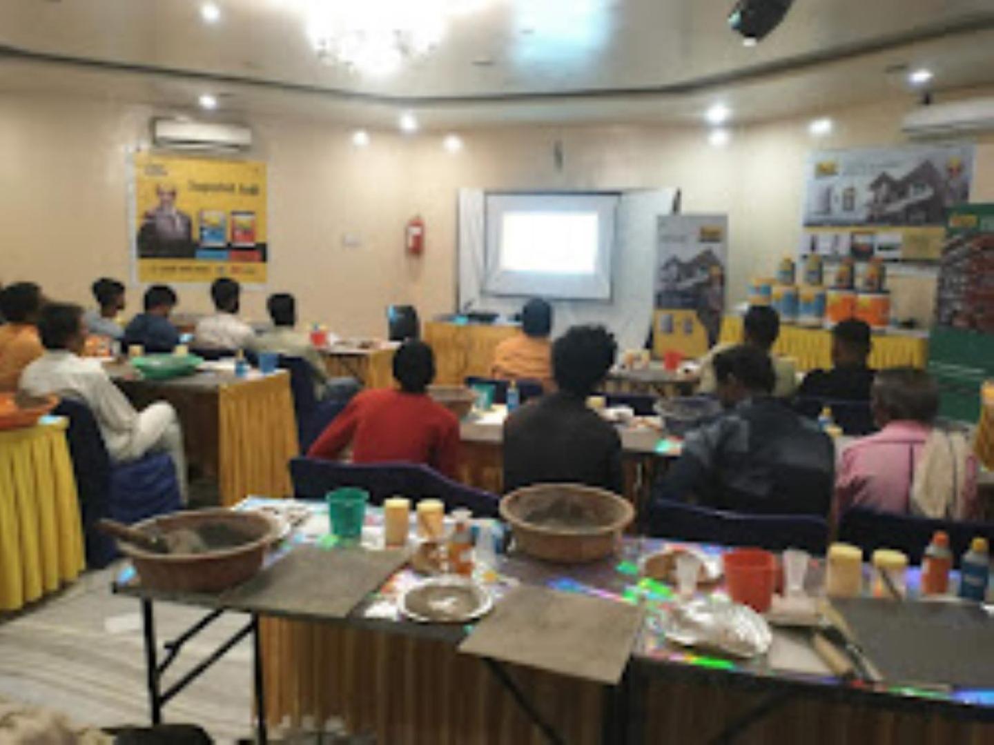 Hotel Saroj Sagar  Bagian luar foto