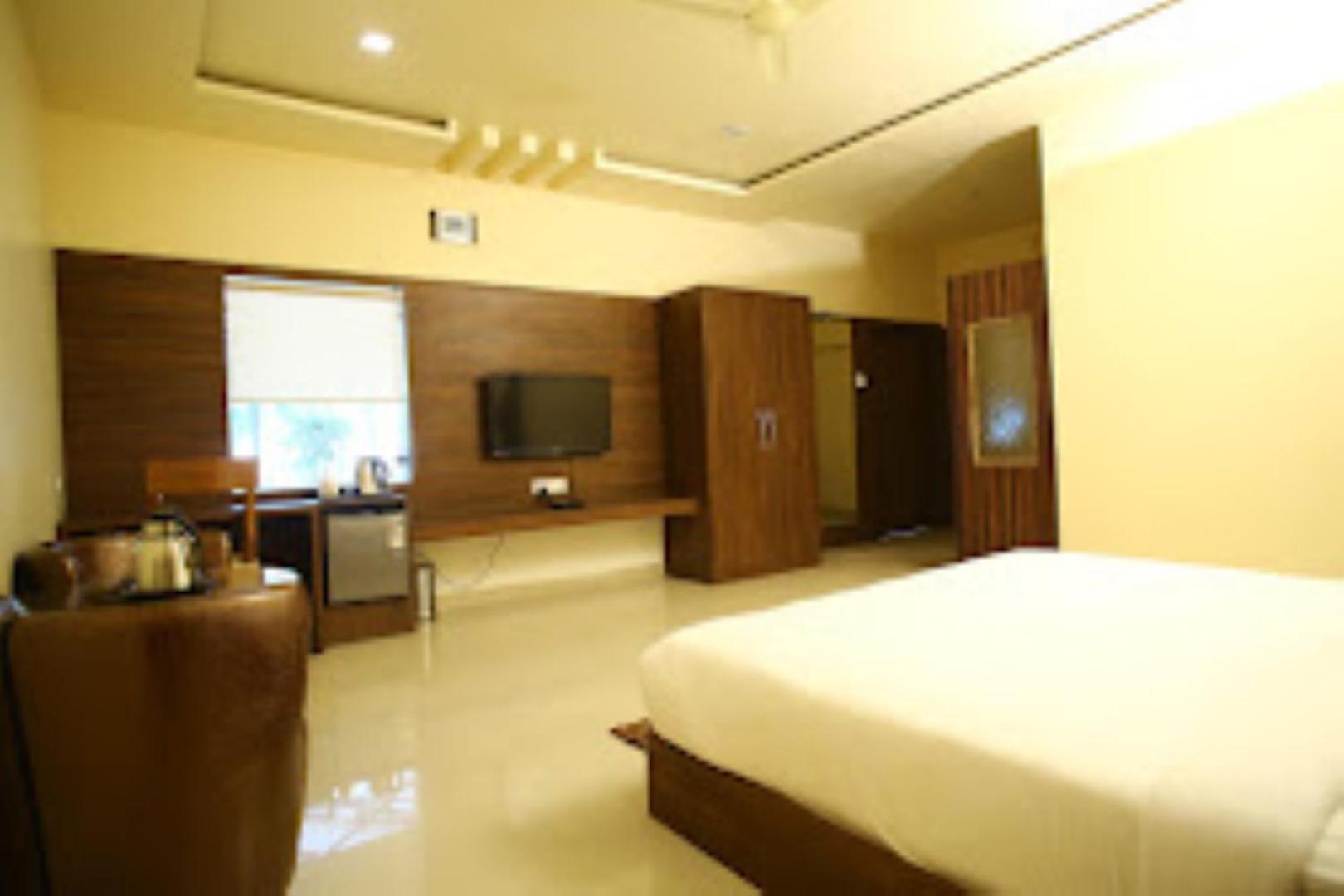 Hotel Saroj Sagar  Bagian luar foto