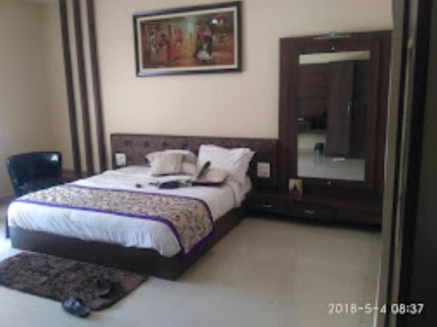 Hotel Saroj Sagar  Bagian luar foto